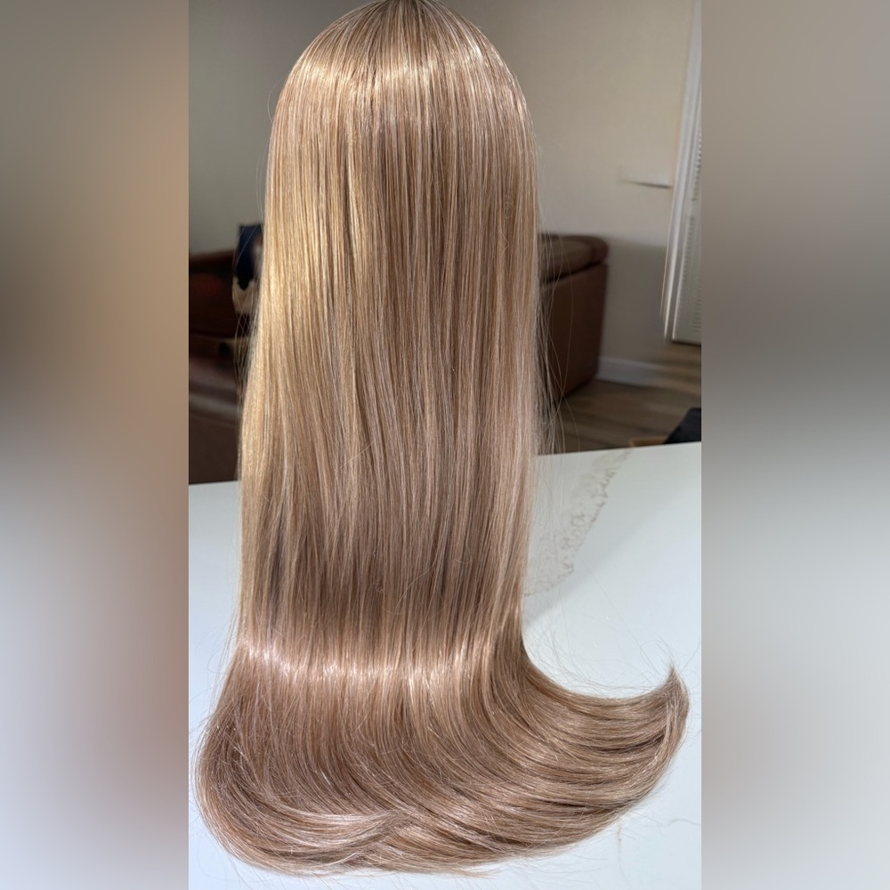 HAIR, 25” Straight with Bangs, Center Part, variegated Medium Blondes